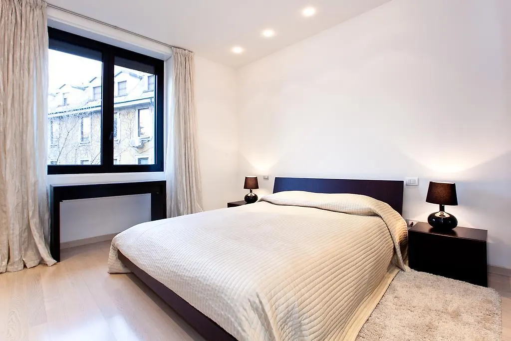Apartment Homeinmilano Duomo Italy